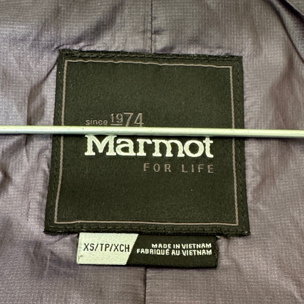 Marmot Forest Green Rain Jacket with Purple Lining - Picture 8 of 13